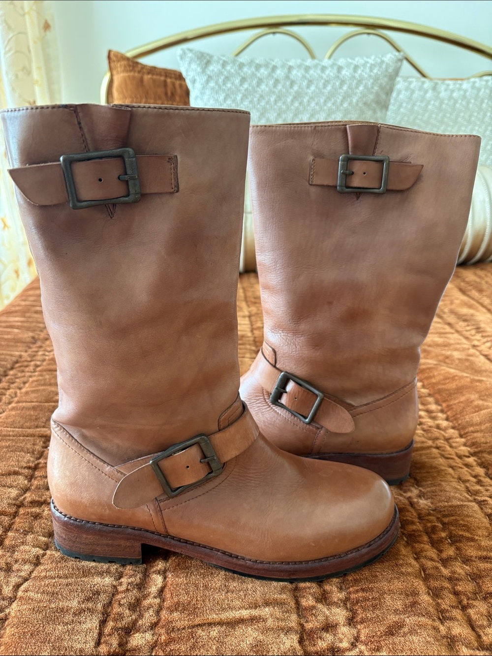 tan leather boots 7.5 worn once